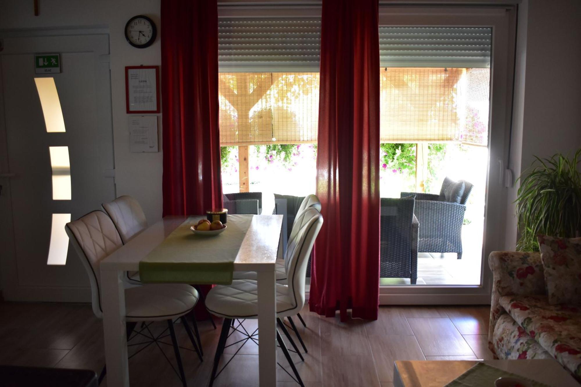 Apartman Tea Valpovo Exterior photo