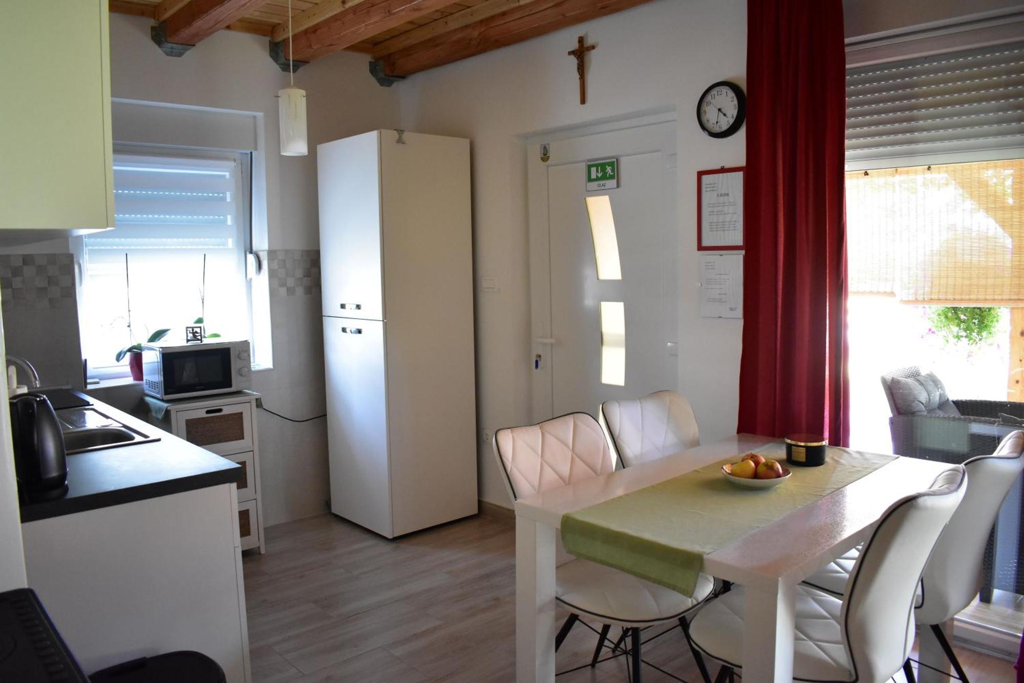 Apartman Tea Valpovo Exterior photo